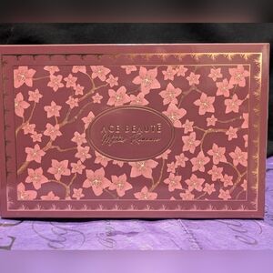 Ace Beaute Mystic Romance Eyeshadow Palette